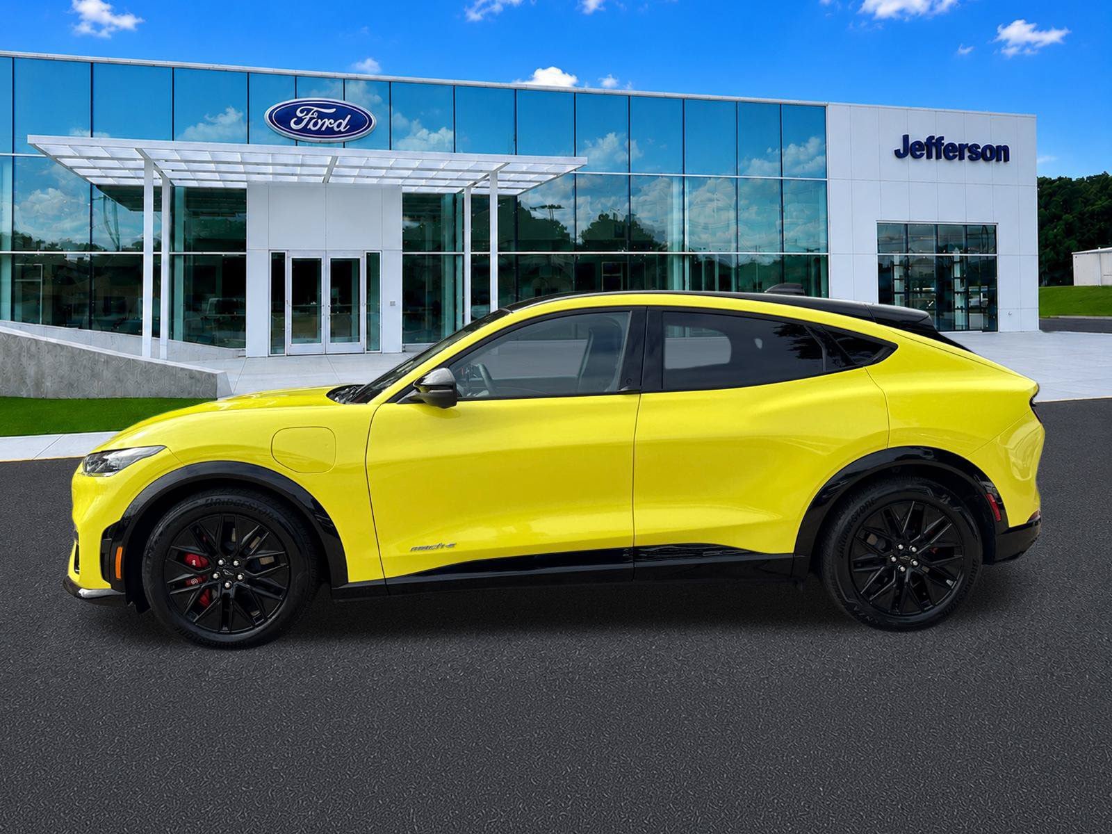 Used 2025 Ford Mustang Mach-E Premium w/ Sport Appearance Package RWD image 4