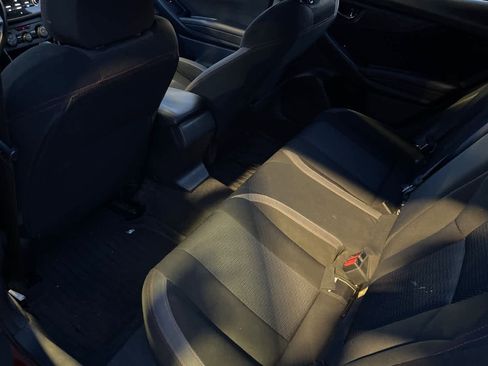 Used 2018 Subaru Impreza 2.0i Sport image 4