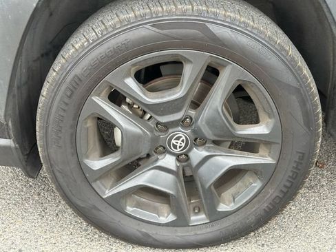 Used 2024 Toyota RAV4 Adventure AWD/4WD image 16