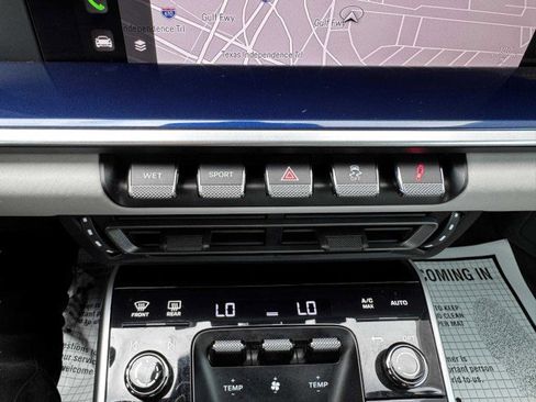 Used 2024 Porsche 911 Carrera image 30