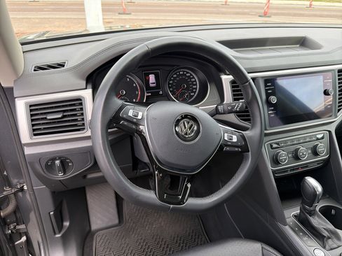 Used 2019 Volkswagen Atlas SE w/ Panoramic Sunroof Package image 19