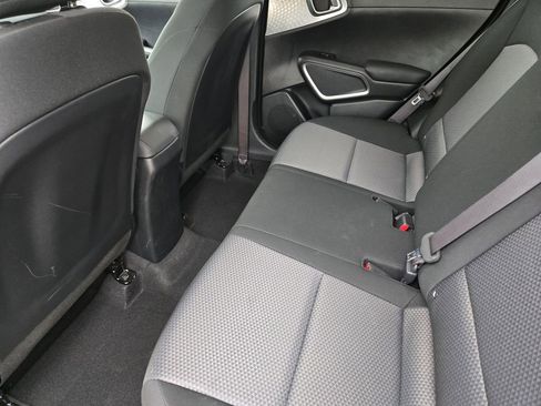 Certified 2025 Kia Soul LX w/ LX Technology Package FWD image 29