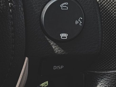 Used 2015 Toyota RAV4 XLE FWD image 9