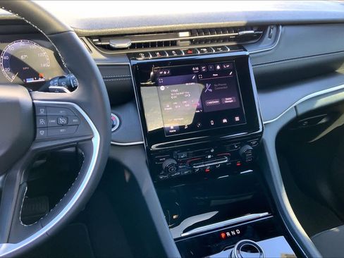 New 2026 Jeep Grand Cherokee L Laredo X image 6