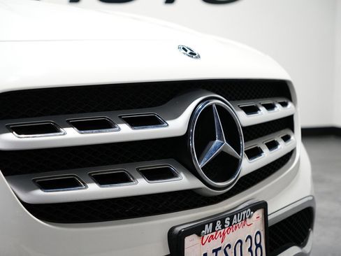 Used 2019 Mercedes-Benz GLA 250 SUV image 4