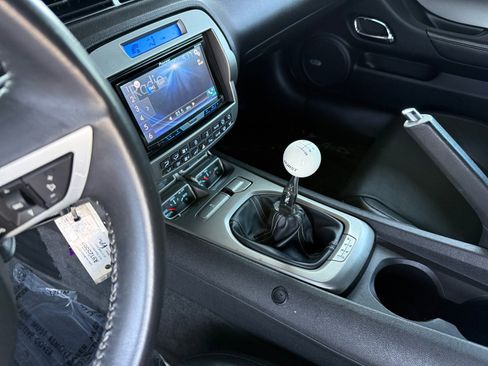 Used 2010 Chevrolet Camaro SS w/ LPO, Ground Effects Package RWD image 10