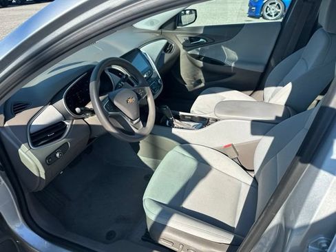 Used 2019 Chevrolet Malibu LS FWD image 11