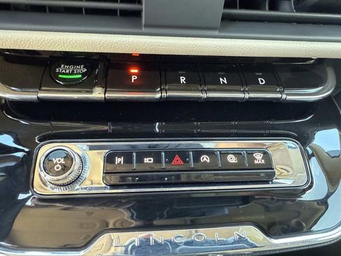 New 2026 Lincoln Corsair Premiere image 28