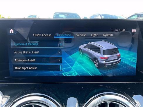 Certified 2023 Mercedes-Benz GLB 250 4MATIC image 24