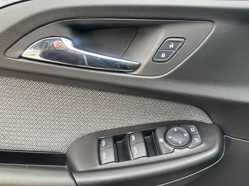 Used 2023 Chevrolet TrailBlazer LS image 15