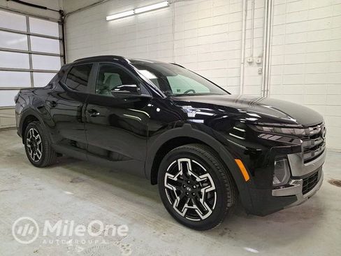 Certified 2025 Hyundai Santa Cruz Limited AWD/4WD image 1