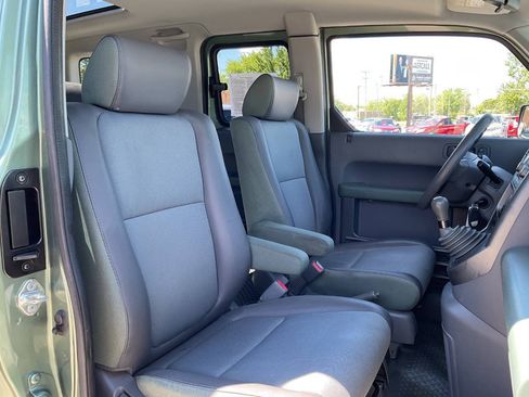 Used 2004 Honda Element EX image 38