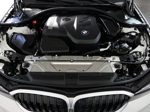 Used 2025 BMW 330i xDrive Sedan AWD/4WD image 37
