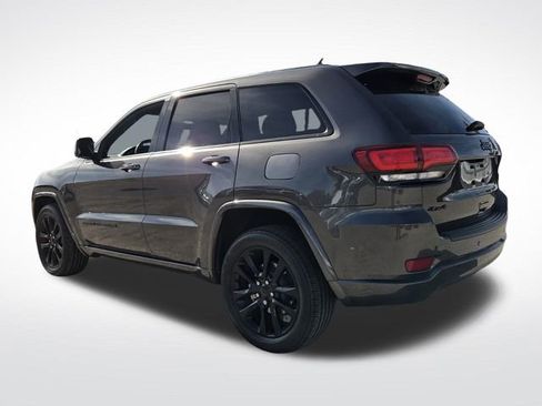 Used 2021 Jeep Grand Cherokee Laredo X image 7