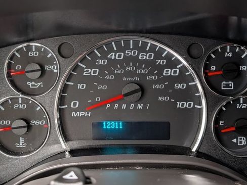 Certified 2025 Chevrolet Express 2500 w/ Driver Convenience Package RWD image 14