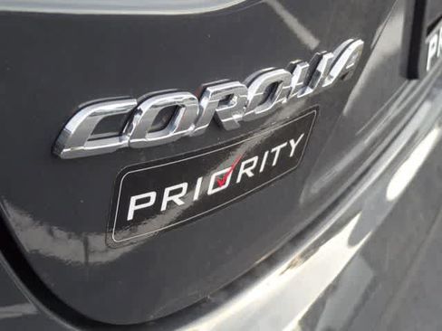 Used 2025 Toyota Corolla LE w/ LE Premium Package FWD image 18