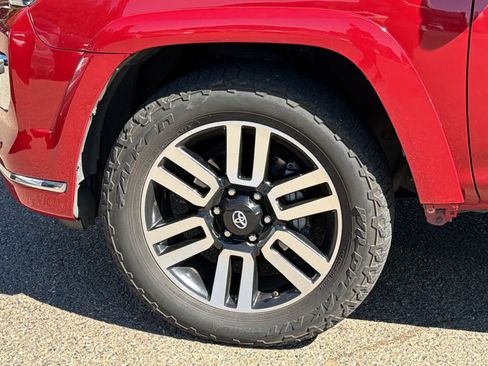 Used 2020 Toyota 4Runner Limited w/ Wilderness Package AWD/4WD image 9