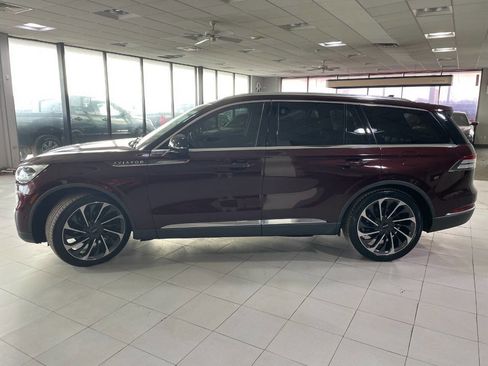 Used 2020 Lincoln Aviator Reserve w/ Equipment Group 202A image 4