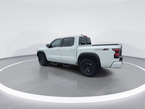 New 2025 Nissan Frontier PRO-4X image 6