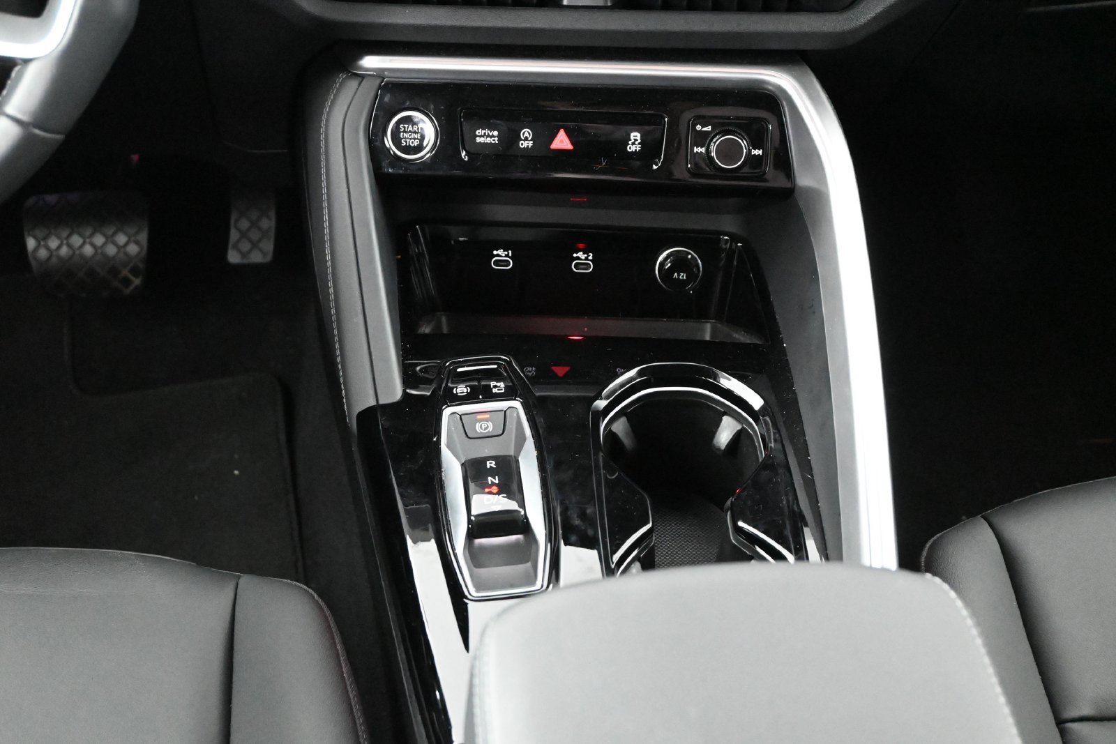Used 2025 Audi Q5 Premium Plus w/ Premium Plus AWD/4WD image 15