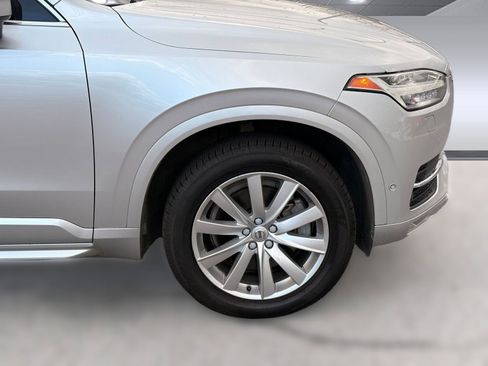 Used 2018 Volvo XC90 T6 Momentum w/ Convenience Package image 12