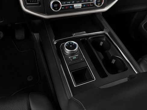 Used 2025 Ford Expedition Active AWD/4WD image 9