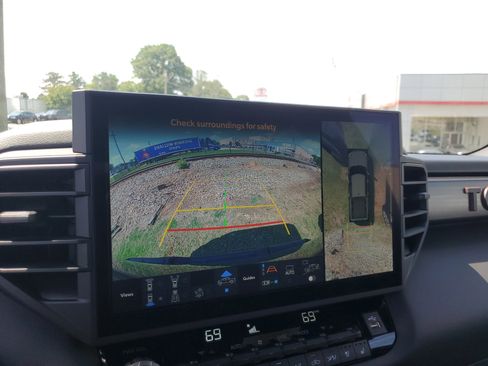 Used 2025 Toyota Tundra TRD Pro AWD/4WD image 23