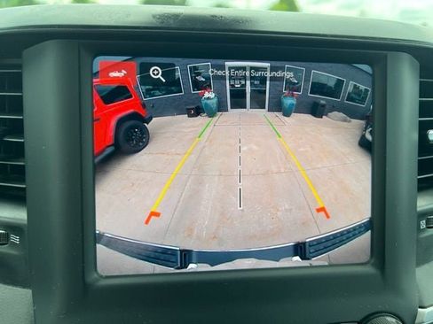 Used 2023 RAM 1500 Big Horn AWD/4WD image 24