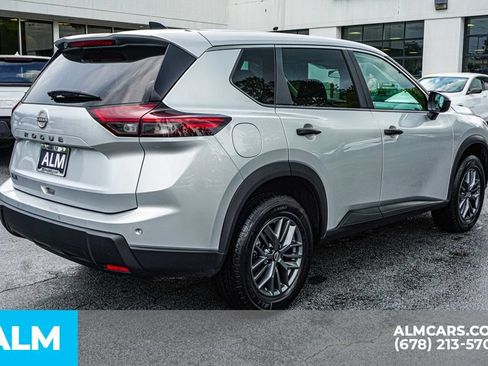 Used 2024 Nissan Rogue S FWD image 6