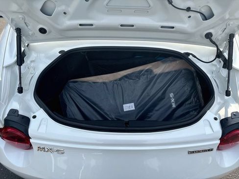 Certified 2022 MAZDA MX-5 Miata RF Grand Touring w/ Weather Package RWD image 25