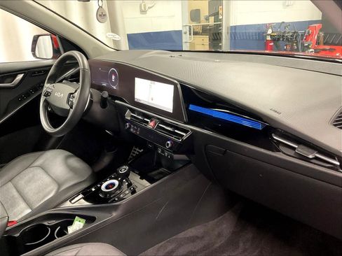 Used 2023 Kia Niro Wave w/ Wave Preserve Package FWD image 14