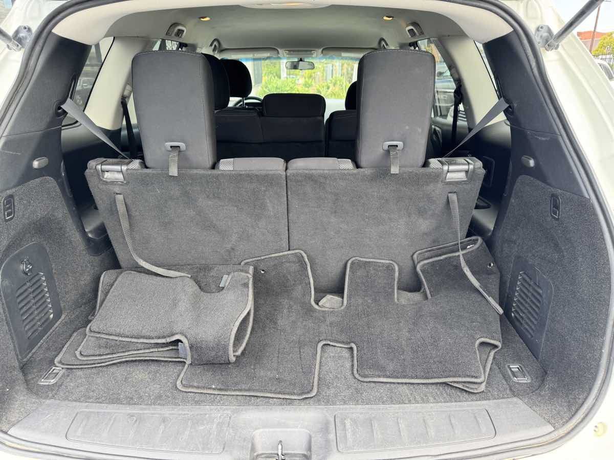 Used 2020 Nissan Pathfinder S FWD image 26