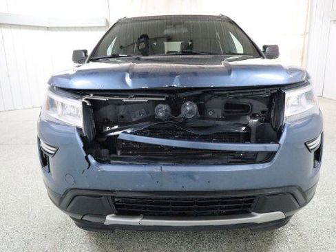 Used 2018 Ford Explorer XLT w/ Class II Trailer Tow Package image 7