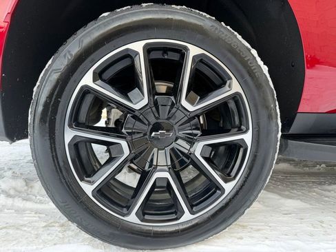 Used 2024 Chevrolet Suburban RST w/ Luxury Package image 34