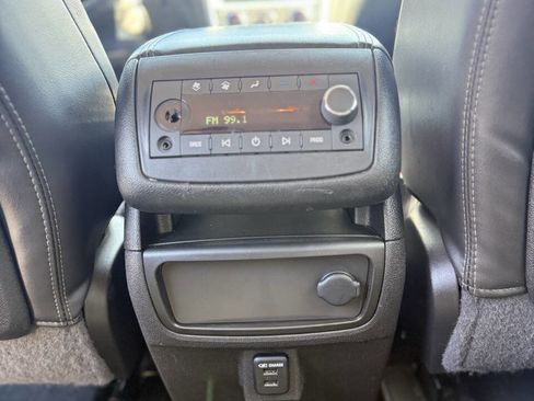 Used 2015 GMC Acadia SLT image 15