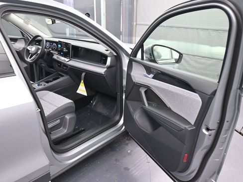 New 2026 Volkswagen Tiguan S FWD image 42
