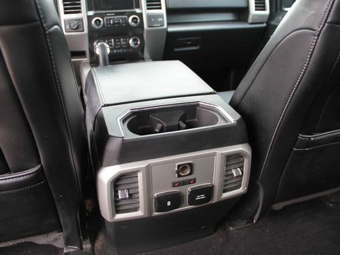 Used 2019 Ford F150 Lariat w/ Equipment Group 502A Luxury AWD/4WD image 26