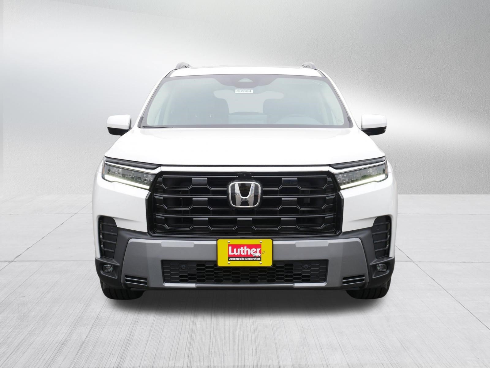 New 2026 Honda Pilot Touring image 2