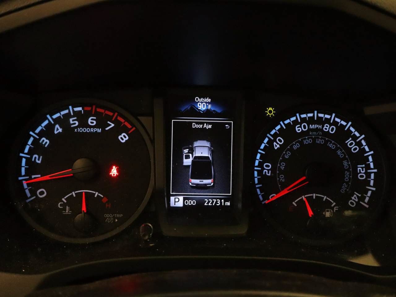 Used 2023 Toyota Tacoma SR w/ SR Convenience Package RWD image 5
