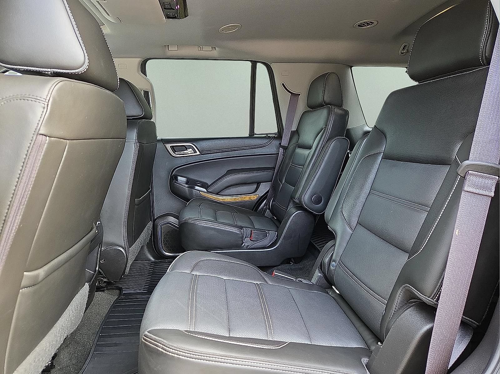 Used 2017 GMC Yukon Denali w/ Open Road Package AWD/4WD image 11