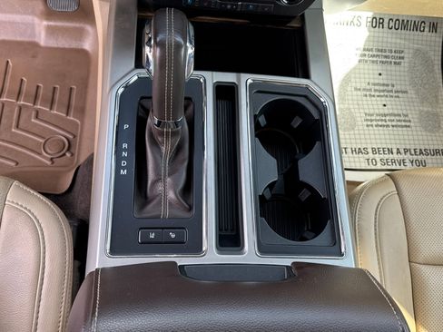 Used 2018 Ford F150 Lariat w/ Equipment Group 502A Luxury image 14