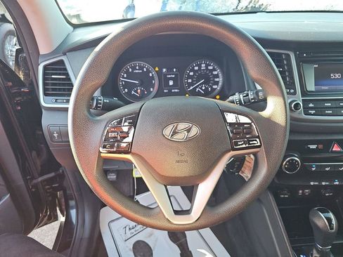 Used 2018 Hyundai Tucson SE image 3