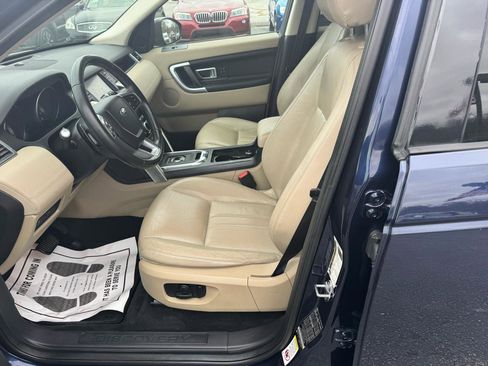 Used 2016 Land Rover Discovery Sport HSE image 10