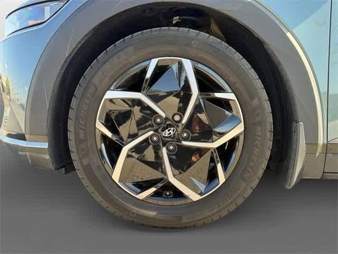 Certified 2024 Hyundai Ioniq 5 SEL image 16
