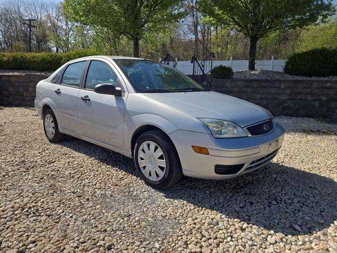 Used 2006 Ford Focus S FWD image 1