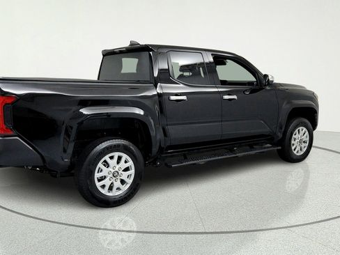 Used 2025 Toyota Tacoma SR AWD/4WD image 5