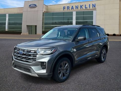 New 2026 Ford Explorer Active w/ Active Comfort Package AWD/4WD image 3