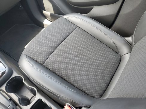 Used 2022 Buick Encore Preferred w/ Safety Package FWD image 15