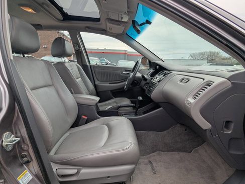 Used 2000 Honda Accord EX image 16