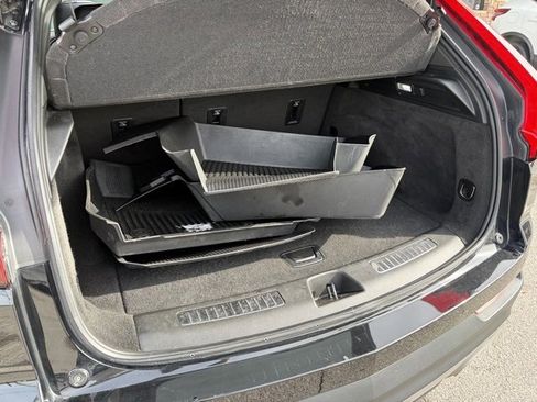 Used 2023 Cadillac XT4 Premium Luxury image 34